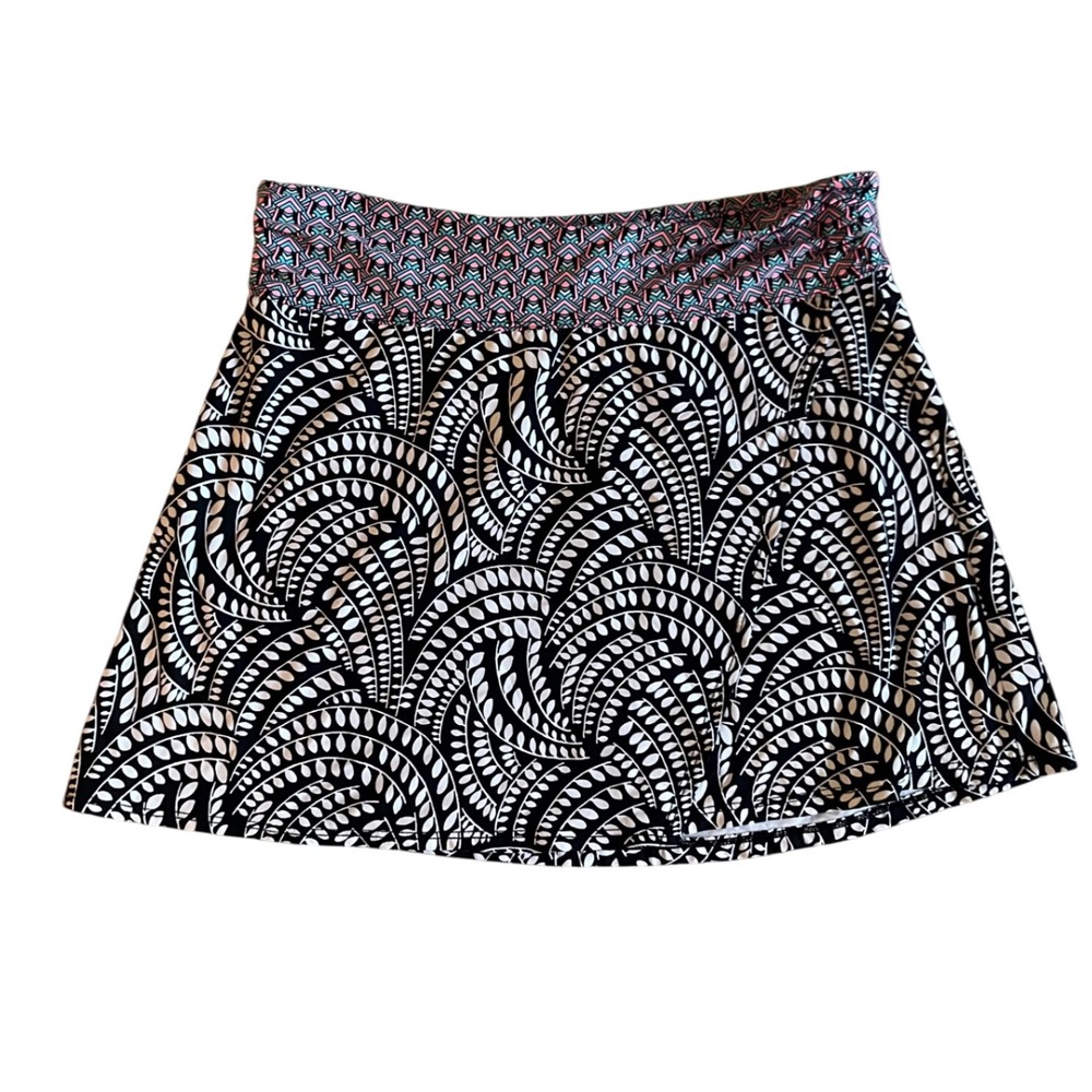 Title Nine Women's Athletic Skirt Black White Geometric Print- Size Medium